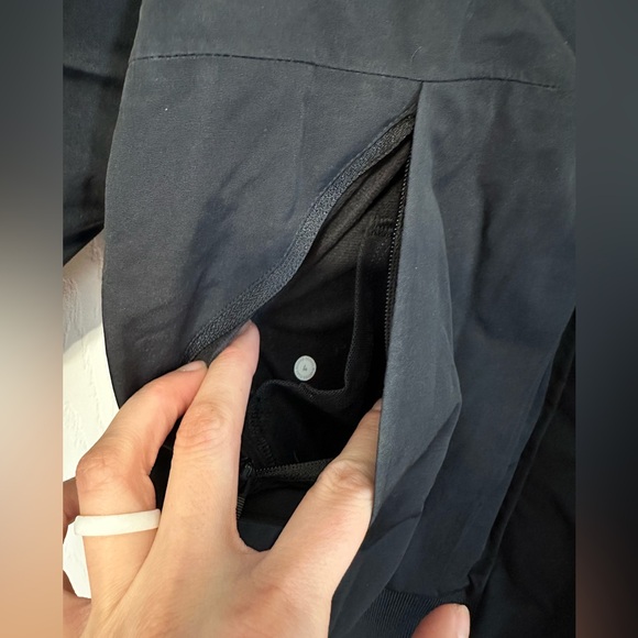 Lululemon Winter Warrior Bomber Insulated Jacket - Picture 4 of 6